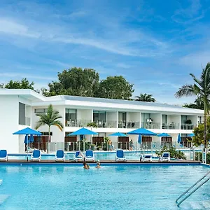 Tropici At Pool Port Douglas